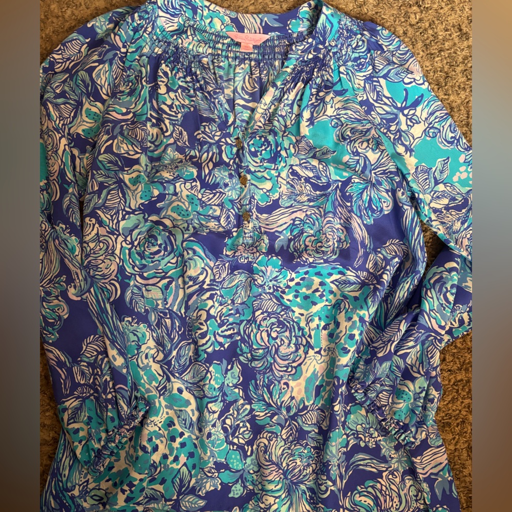 Lilly Pulitzer Blue and White Floral Blouse